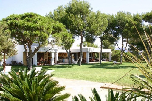villa in Sa Caleta