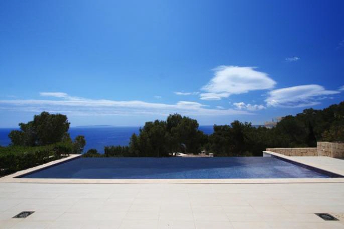 villa in Roca Llisa