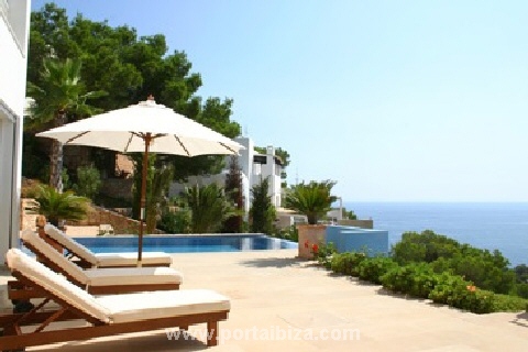 villa in Roca Llisa