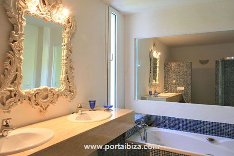 1 of 6 bathrooms