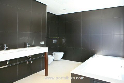 1 of 5 bathroom