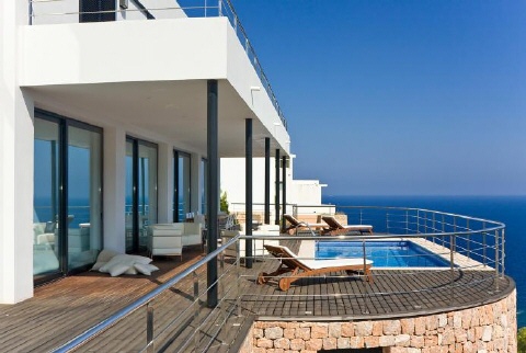 villa in Roca Llisa