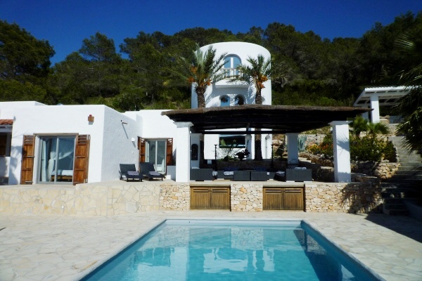 villa in Cala d'Hort for sale