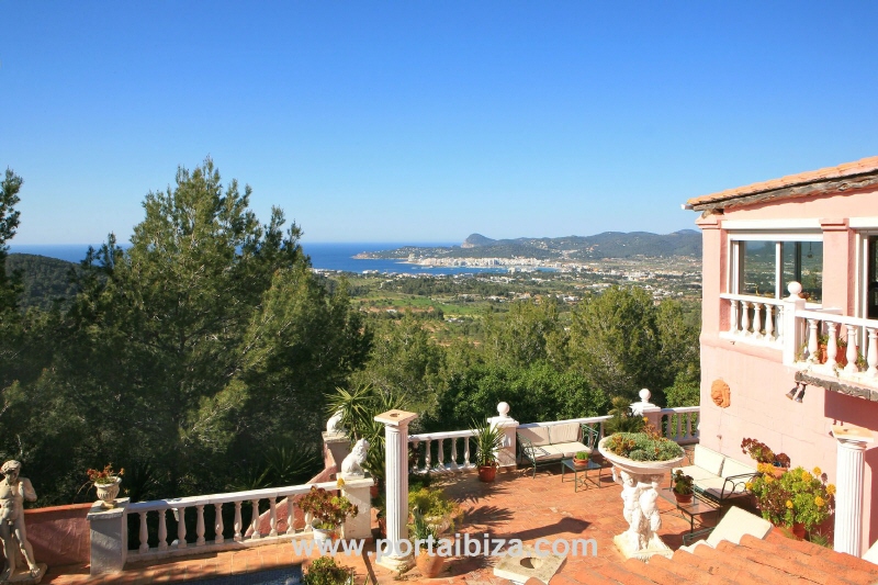 villa in San Agustín