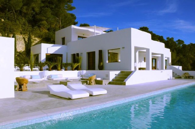 villa in Es Cubells