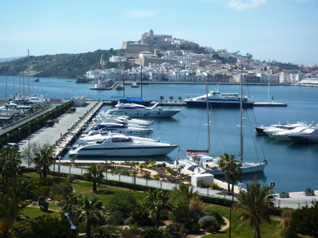 apartment in Paseo Marítimo