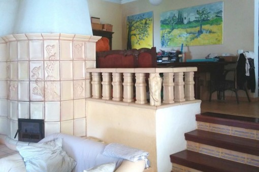 Second living area with fire place