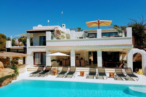 Amazing and exceptional luxury Villa located in Cap Martinet (Jesús) with 15 bedrooms