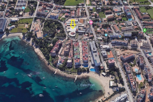 Commercial property in Cala de Bou - Sant Josep