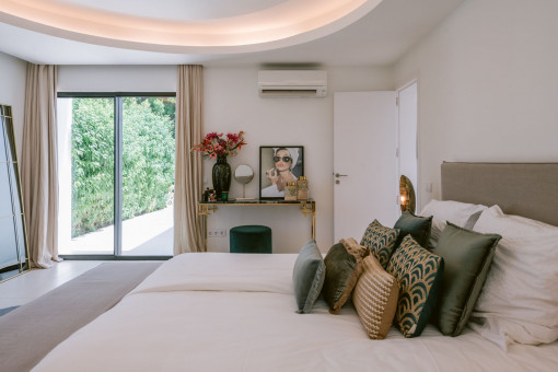 One of 5 bedrooms