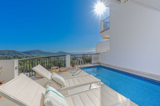 Pivate pool